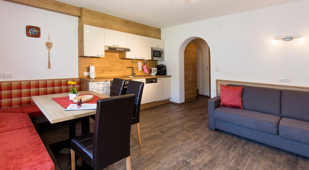 Sportpension Rubin Sölden Zimmer foto